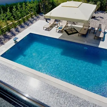 Villa Pieron Comfortable Holiday Marcana