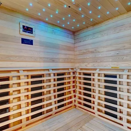 Pieron Comfortable Holiday Villa *