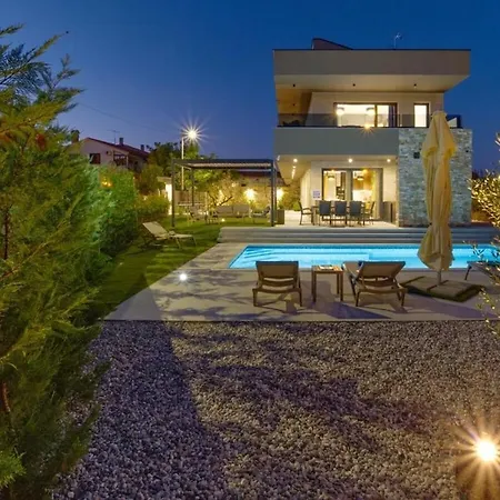 Pieron Comfortable Holiday Villa