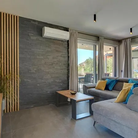 Villa Pieron Comfortable Holiday Marčana